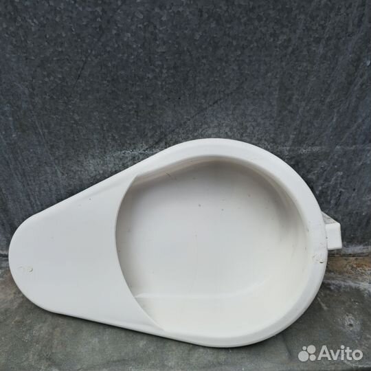 Судно медицинское для лежачих больных