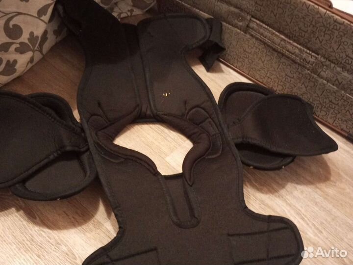 Нагрудник хоккейный Easton