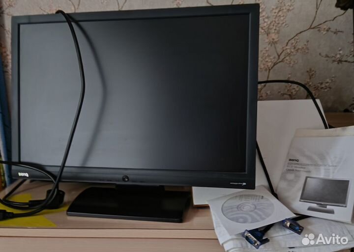 Монитор benq G2200WA