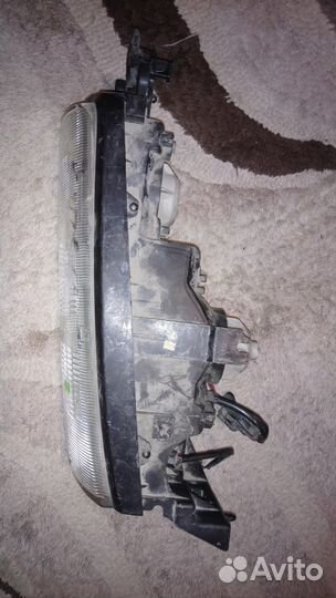 Продам фару Мазда Капелла