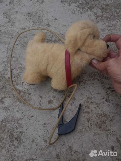 Игрушка собачка механическая СССР