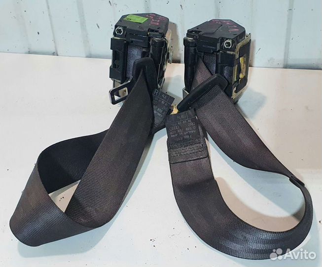 Ремень безопасности задний Audi A4 B5 Avant