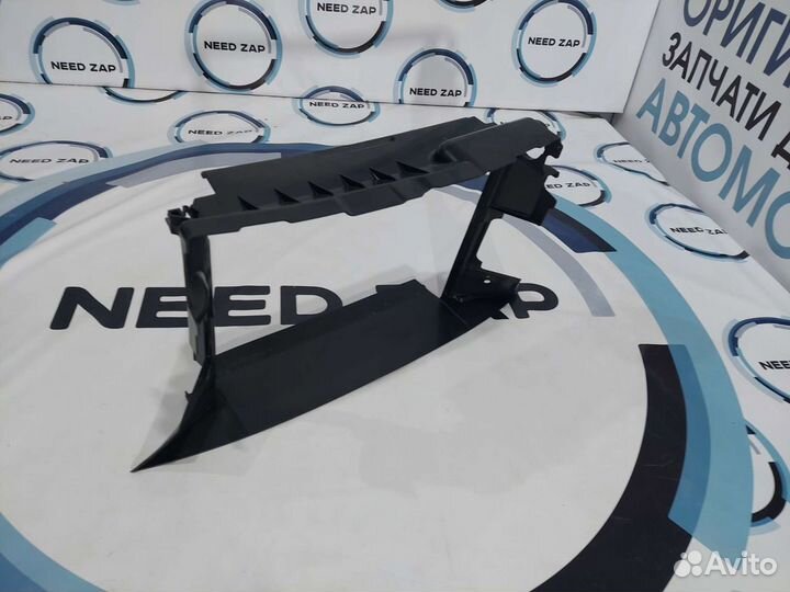 Дефлектор радиатора LADA Vesta