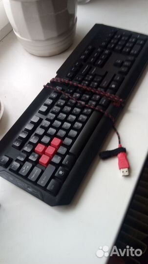 Игровая клавиатура bloody Q 100