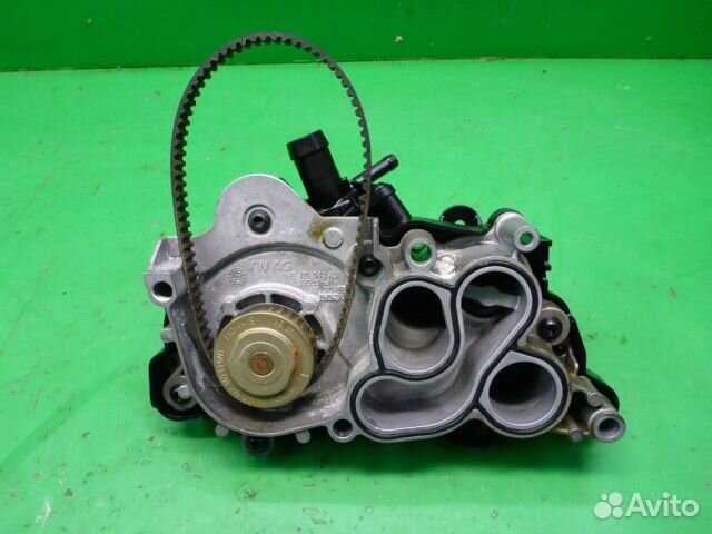 Насос водяной помпа Skoda Karoq с 2017г