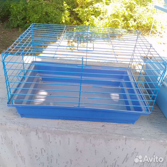 Клетка и поилки для морской свинки