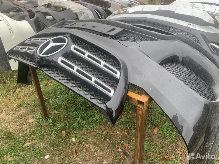 Бампер на мерседес