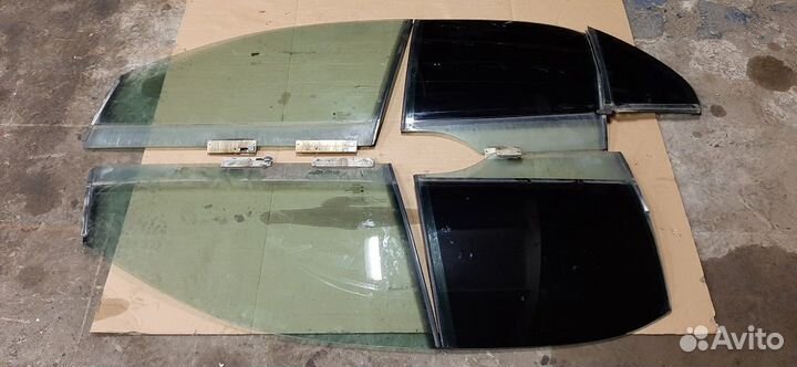 Стекло боковое Opel Omega B 1995-2004г