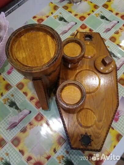 Набор посуды из дерева