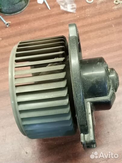 Вентилятор печки тойота