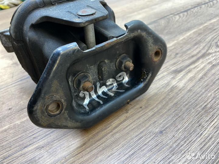 Подушка двигателя Dodge Magnum EER 2.7 2013