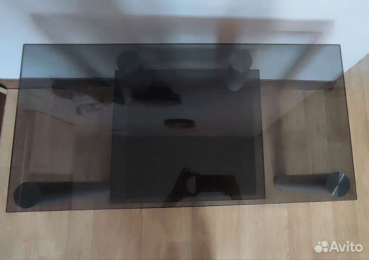 Стеклянная тумба под тв