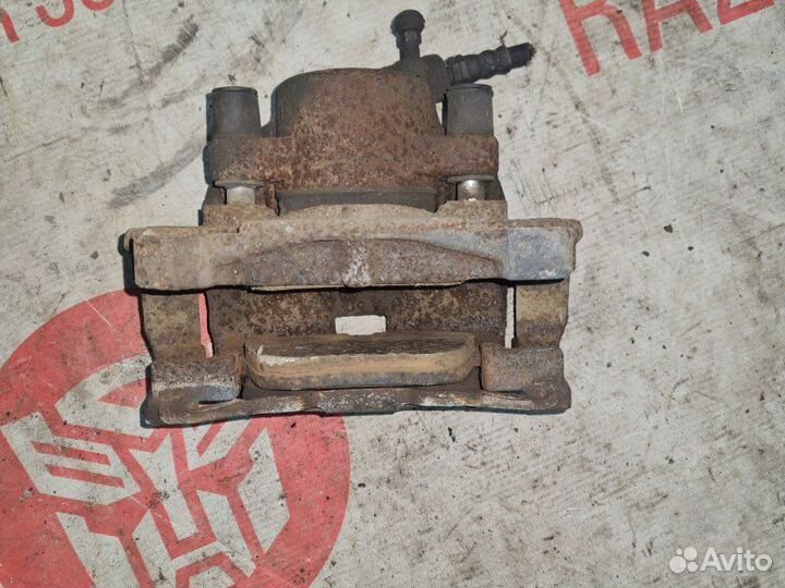 Суппорт передний правый Volvo S60 Y20 B4164T 2012