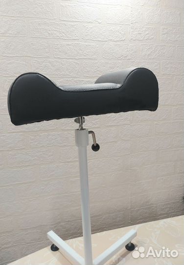 Педикюрная подставка под ногу