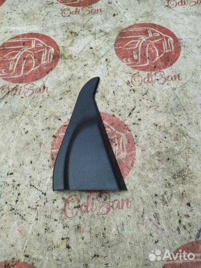 Треугольник двери задний левый Nissan Juke F15