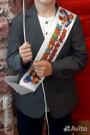 Костюм школьный для мальчика 128-130см. серый