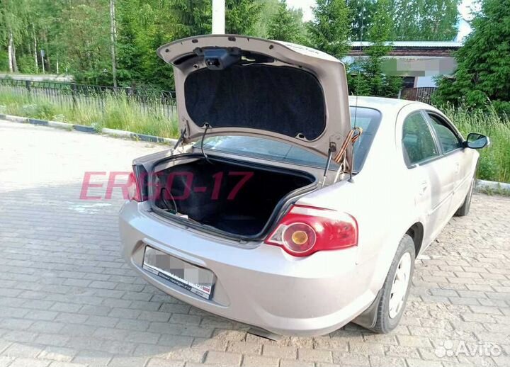 Декоративная накладка крышки багажника Volga Siber