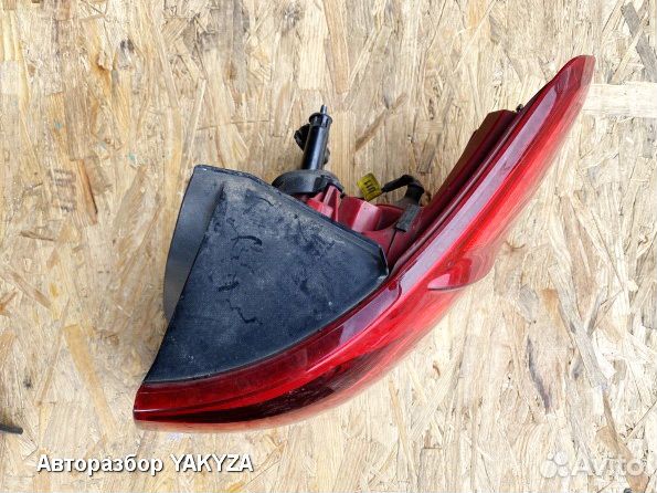 Kia Sorento Prime задний правый фонарь
