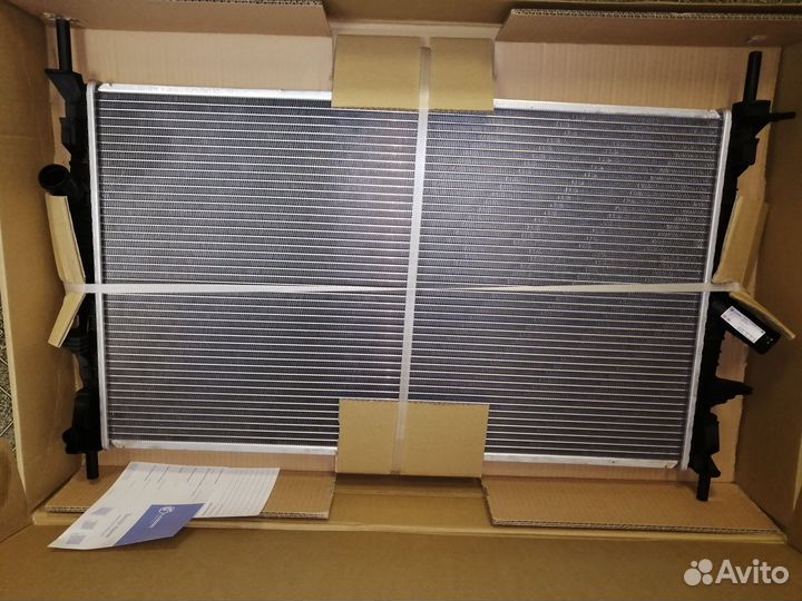 Радиатор охлаждения Ford Transit 2014-2023