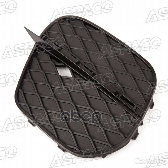 Решетка переднего бампера закрытая левая (L) BM