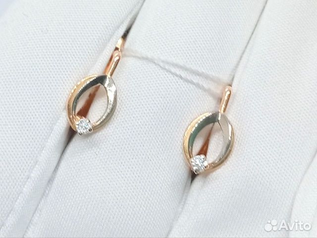 Серьги с синтетическим камнем Золото