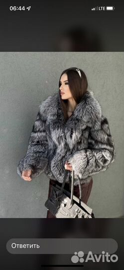 Продавец в бутик женской одежды