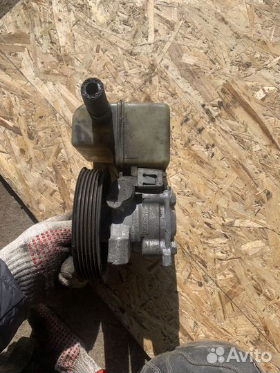 Насос гур mazda 6 gg gh