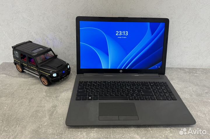 HP 15 дюймов i3/8GB 2020год