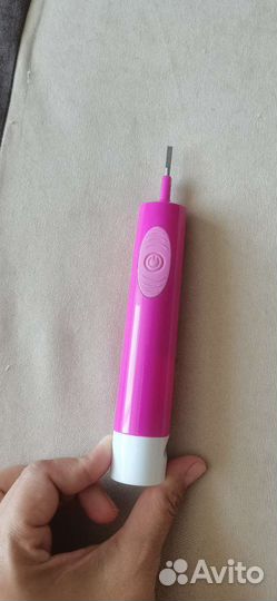 Электронная зубная щетка
