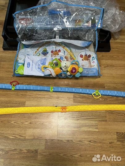 Развивающий коврик tiny love