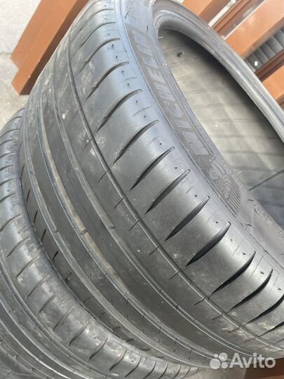 Michelin Pilot Sport 4 225/45 R18 и 245/40 R18