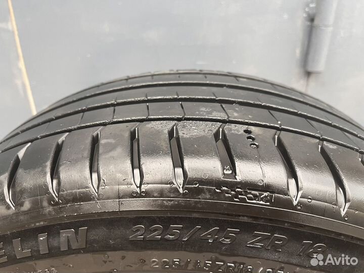 Michelin Pilot Sport 5 225/45 R18