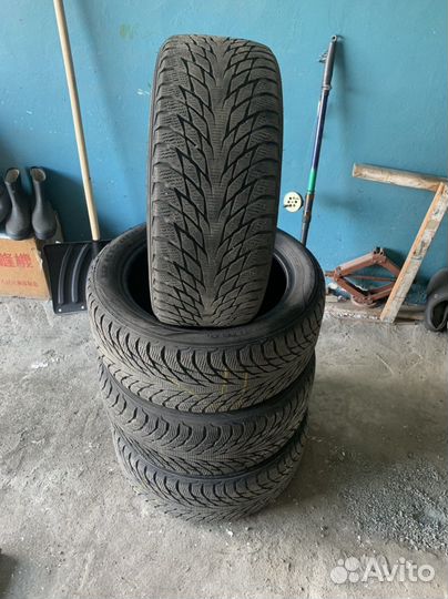 Nokian Tyres Hakkapeliitta R2 225/50 R17 98T