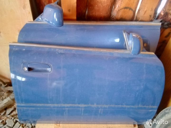 Комплект дверей Toyota vista sv30-35