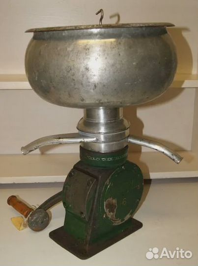 Сепаратор для молока ручной