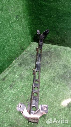 Панель крепления радиатора ford focus 2 нижняя