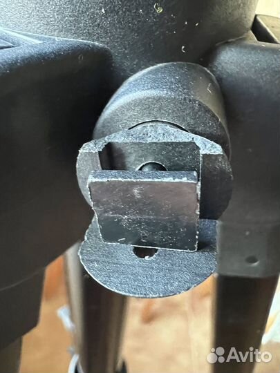 Штатив для видео- фотокамеры Benro KH1000