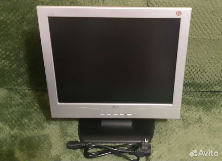 Монитор LG 566LE