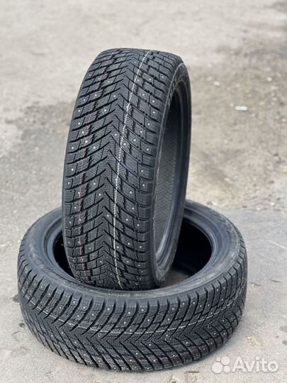 Zmax Winternova Stud II 225/45 R17 132T