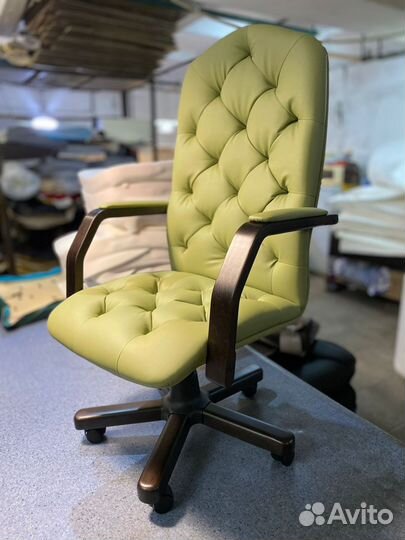 Кресло в кабинет