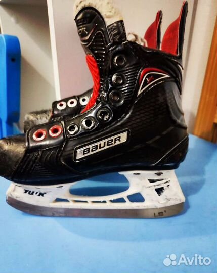 Коньки детские Bauer vapor 1x. р. 10.5 ее