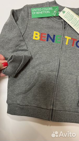 Новpая кофта Benetton 98