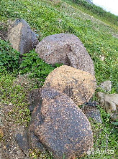 Камень булыжник