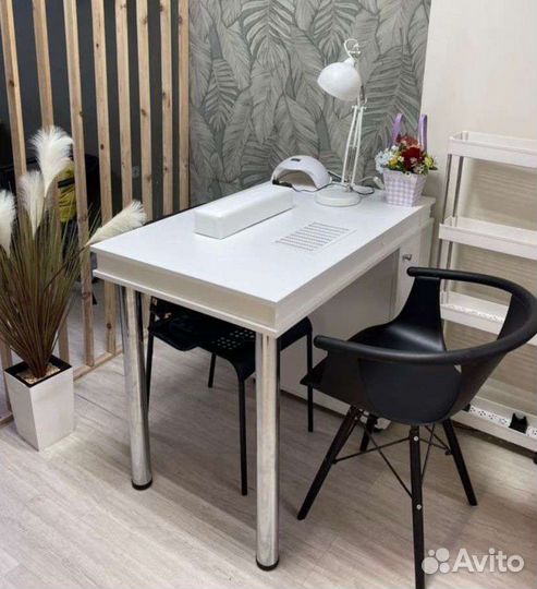 Стол для маникюра