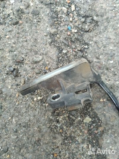 Задний левый датчик абс пежо 307