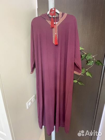 Мусульманское платье с капюшоном