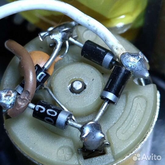 Трансформатор с микромоторчиком