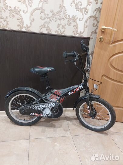 Велосипед детский 4 колесный