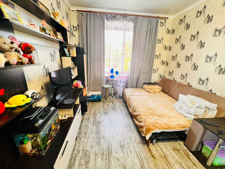 1-к. квартира, 35 м², 4/4 эт.