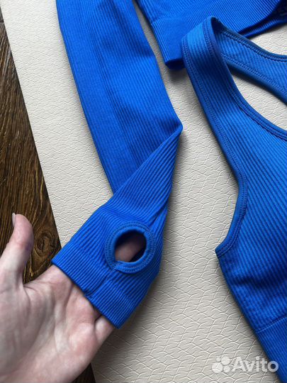 Костюм для фитнеса